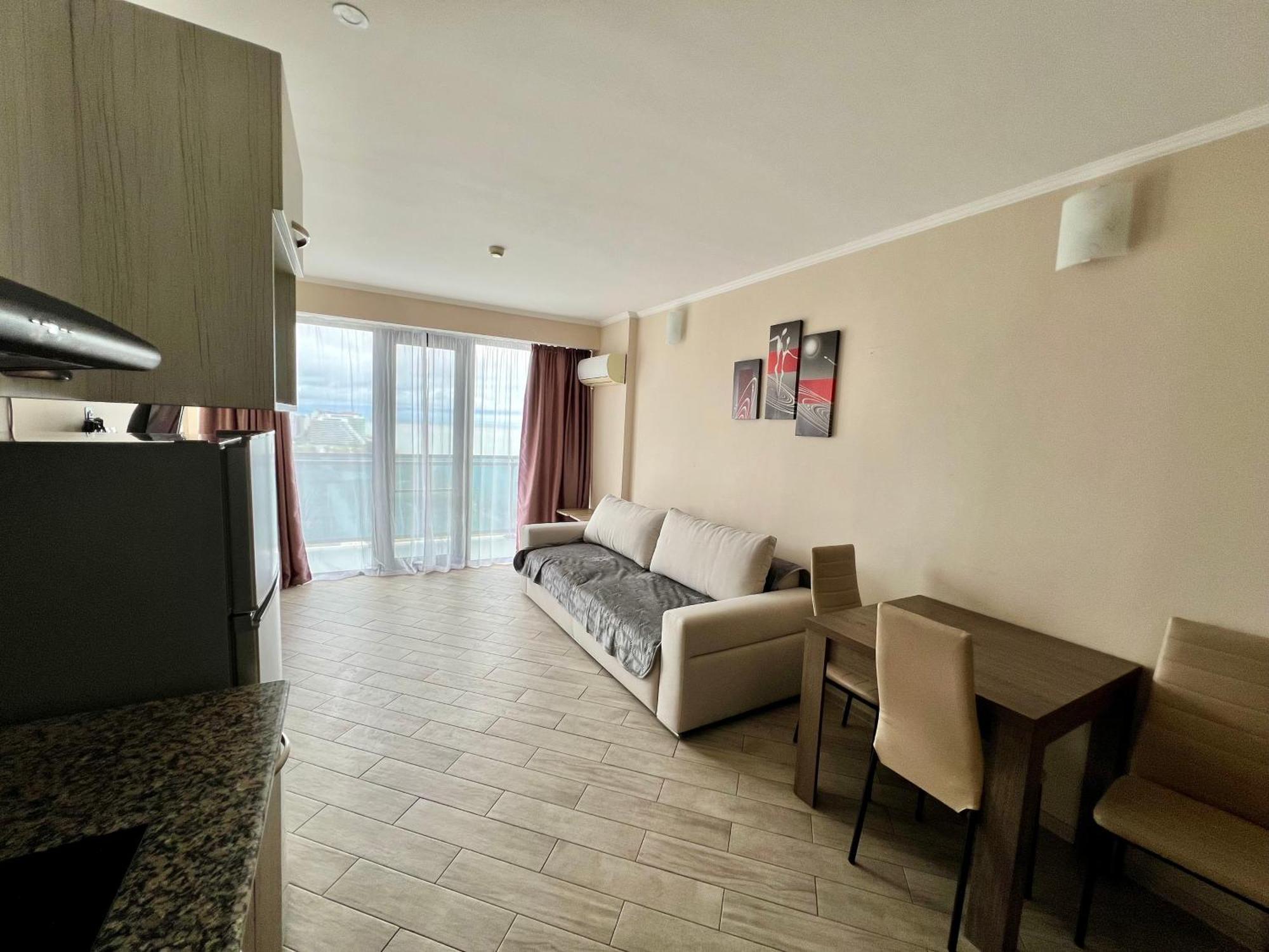 Orbi Beach Tower Batumi Ngoại thất bức ảnh