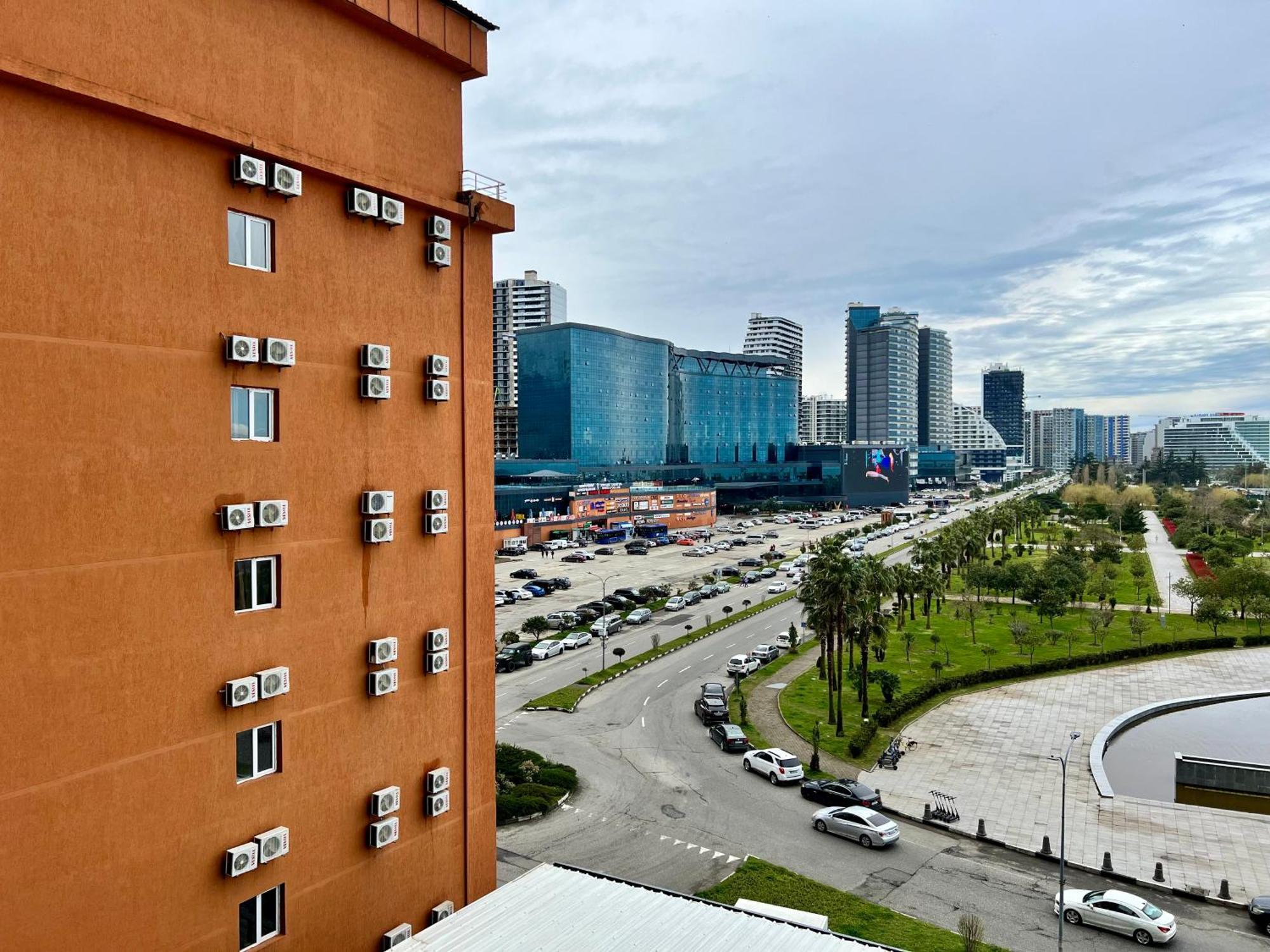 Orbi Beach Tower Batumi Ngoại thất bức ảnh