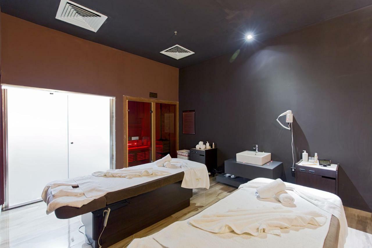 Orbi Beach Tower Batumi Ngoại thất bức ảnh